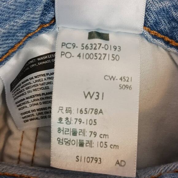 Levi's 501 W31 High-Rise Denim Shorts Distressed 56327-0193 S110793 - Picture 5 of 7